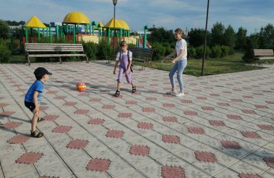Игры и развлечения для детворы организую каждую пятницу в парке Усть-Тарки