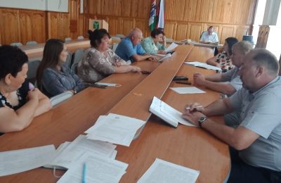 В администрации Усть-Таркского района прошло заседание антинаркотической комиссии