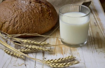 В Усть-Таркском районе прославляют хлеб и молоко