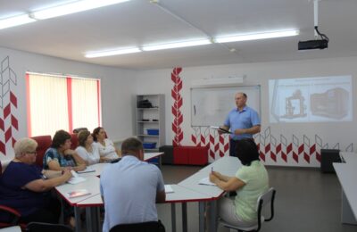 Августовские педагогические конференции проводят в Усть-Таркском районе