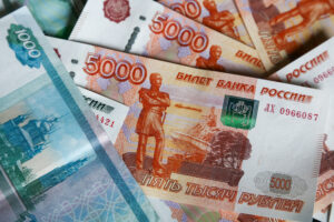 С 1 июня Отделение СФР по Новосибирской области будет принимать заявления на ежегодную выплату для работающих родителей