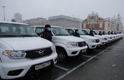 Новые служебные автомобили получили полицейские Усть-Таркского района