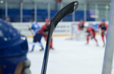 Усть-Таркские хоккеисты с большим счетом разбили соперников из Татарского района