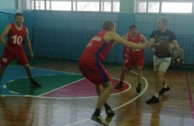 Блиц-турнир по баскетболу прошел в Усть-Таркском районе