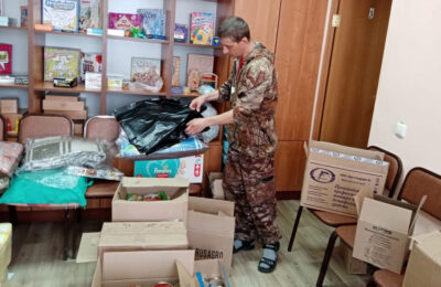 Гуманитарную помощь жителям Донецкой и Луганской Народных Республик отправил Усть-Таркский район