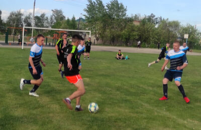 Футболисты из Усть-Тарки не смогли завоевать медали сельских игр
