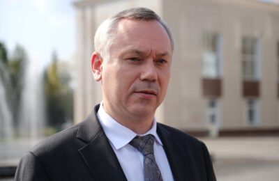 Губернатор Травников поручил ужесточить контроль качества дорожно-строительных работ