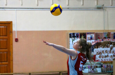 Шесть лучших команд Новосибирской области разыграют кубок работающей молодежи по волейболу