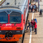 Билеты на электропоезда в Новосибирской области теперь можно купить в мессенджере MAX