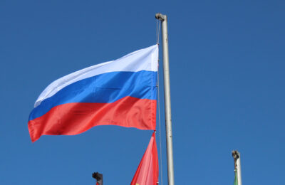 Усть-Таркский район присоединится к празднованию Дня Государственного флага