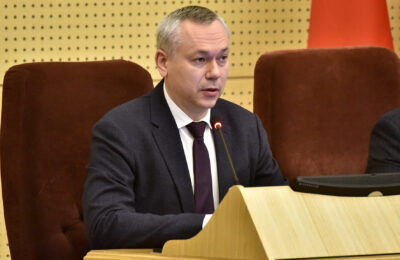 Губернатор Травников призвал поддержать жителей Донбасса
