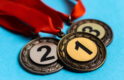 Серебряные медали межрайонного турнира завоевали усть-таркские волейболисты