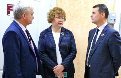 Первые семейные МФЦ открылись в Новосибирской области