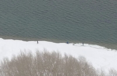 Смертельно опасно – видео с прыжками детей по льду прокомментировали в МЧС Новосибирской области