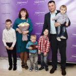 Более 62 тысяч многодетных семей региона получили сертификаты на областной семейный капитал