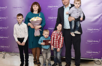 Жительниц Новосибирской области наградили «За материнскую доблесть»