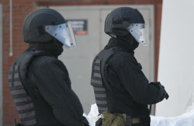 «Навели шороху»: в Усть-Тарке задержали бывших сотрудников местного отделения полиции
