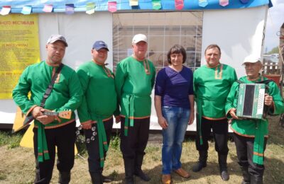 Жители Усть-Таркского района выступили на VII международном телевизионном фестивале «Играй, гармонь»