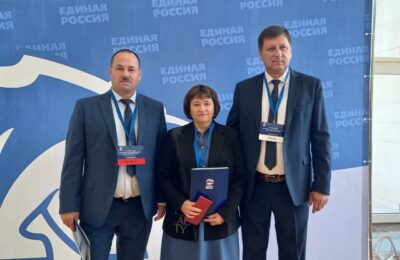 Делегаты из Усть-Тарки приняли участие в втором этапе 41-й конференции регионального отделения партии «Единая Россия»