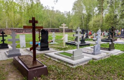В родительскую субботу жители Новосибирской области отправились на кладбища