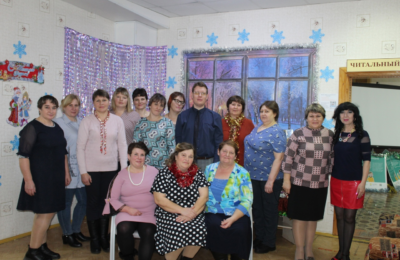 В Усть-Таркской библиотеке прошло заседание клуба социальных работников «Надежда»