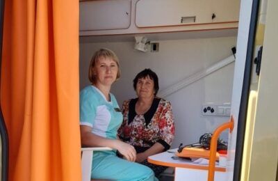 Более 700 пациентов в Усть-Таркском районе принял мобильный ФАП за полгода