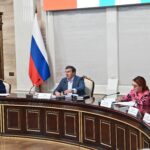 В школах Новосибирской области в ближайшее время появятся тьюторы для детей-инвалидов