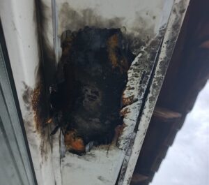 Молния попала в жилой дом в Новосибирской области