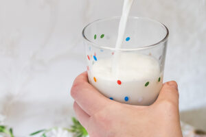 В Усть-Таркском районе увеличили производство молока в 2025 году