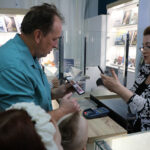 Многодетные семьи Новосибирской области получили возможность подтверждать свой статус через мессенджер MAX