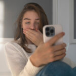 Мошенники рассылают новосибирцам фейковые сообщения о блокировке SIM-карт