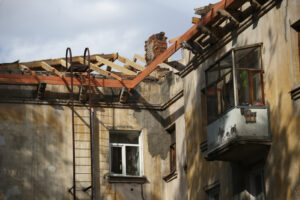 Почти 8 тысяч: в Новосибирской области подсчитали аварийные объекты