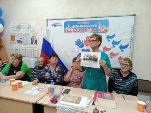 В Усть-Таркской центральной библиотеке состоялась патриотическая встреча «Единство в нас»