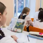 Масочный режим введут в школах Новосибирской области с 9 декабря