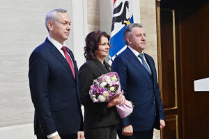 Выдающиеся новосибирцы удостоены в День Конституции государственных и региональных наград