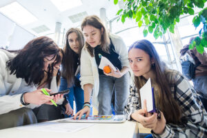 В Новосибирской области в рамках нацпроекта «Кадры» запускают систему индивидуальных карьерных маршрутов для молодежи