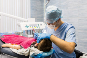 О болезнях десен рассказала новосибирский стоматолог Артемьева