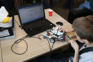 Новосибирские школьники одержали первые победы в финале Национальной технологической олимпиады