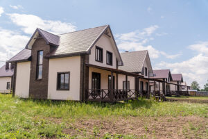 Какими льготами по налогу на имущество могут воспользоваться участники СВО и члены их семей