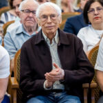 Человек-легенда Александр Зацепин прилетел в родной Новосибирск