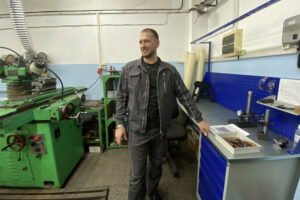 В Новосибирской области по региональной программе и нацпроекту трудоустроены 1,5 тысячи ветеранов СВО