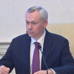 Срочно помочь пострадавшим от урагана новосибирцам поручил Андрей Травников