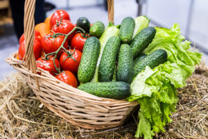 Бизнесмен получил штраф за ввоз овощей и фруктов в Новосибирск через взятки