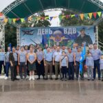 В Усть-Тарке отметили День Воздушно-десантных войск