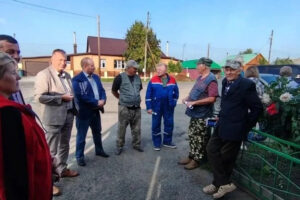 В Усть-Тарке проходят встречи жителей с Дмитрием Шибертом